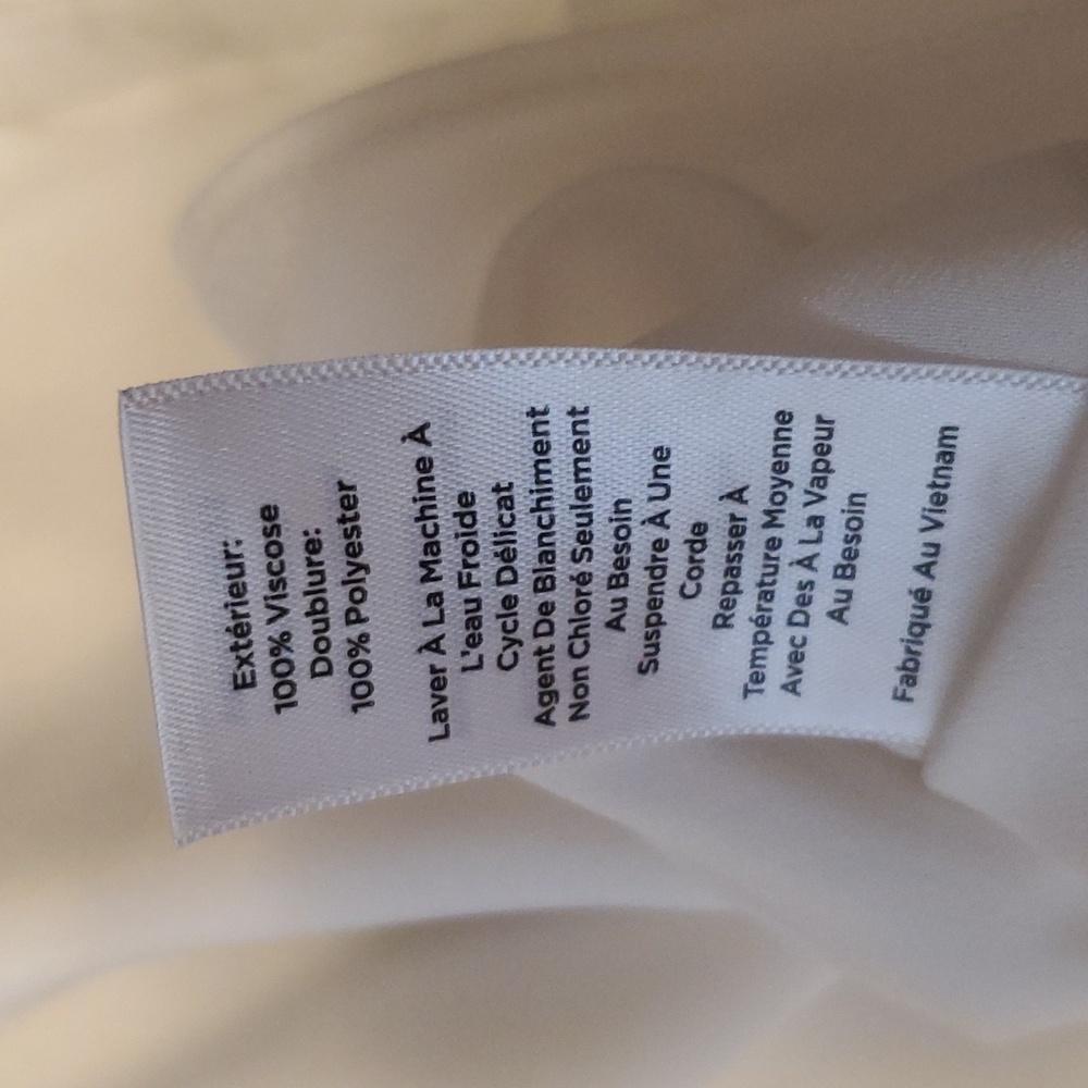 Blouses - Picture 4 of 5